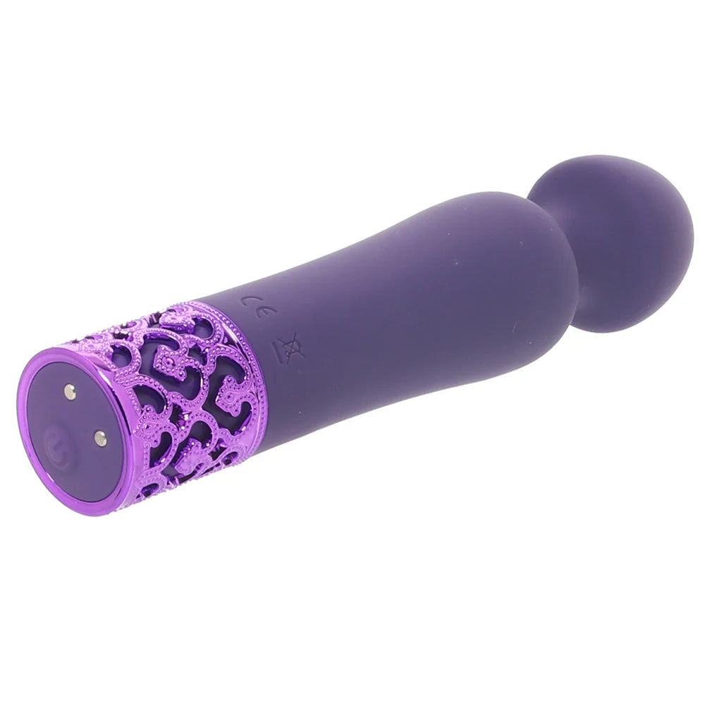 Royal Gems Scepter Vibe in Purple – Winnipeg adult store – close-up view